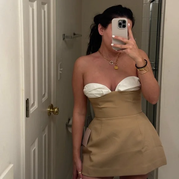 Odd Muse London Elegant Tan and White Strapless - Picture 5 of 11